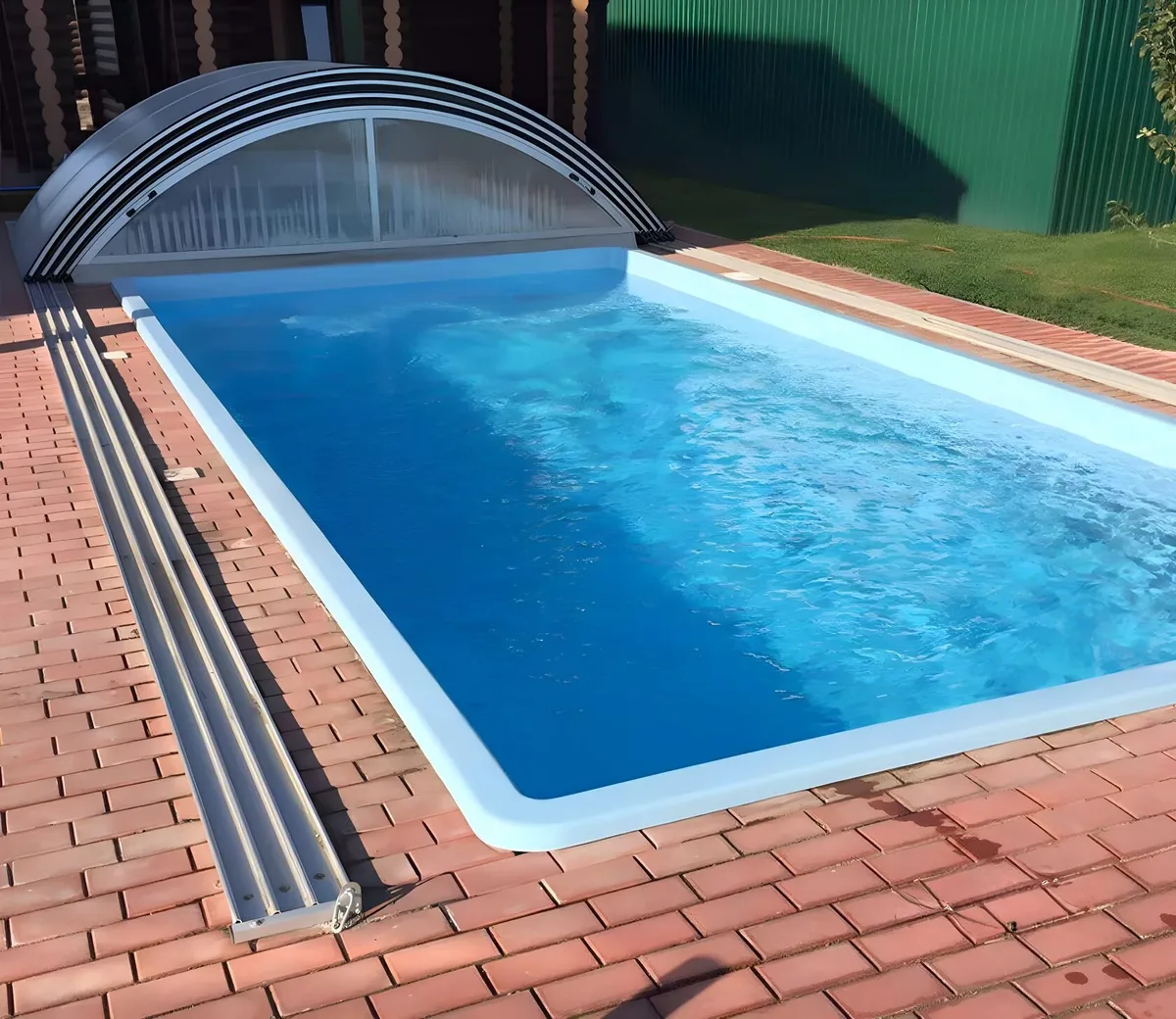 Laguna 7 — вечернее освещение в Магнитогорске